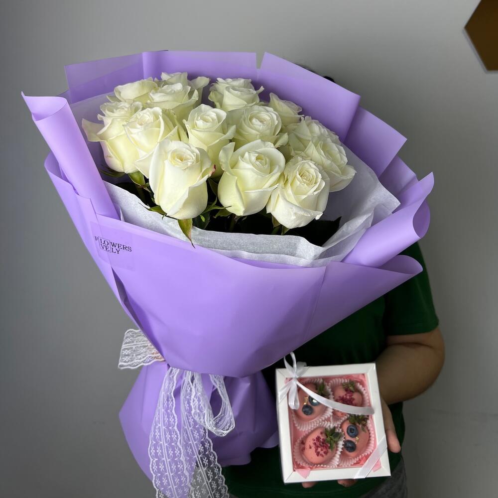 15 роз и клубника в шоколаде